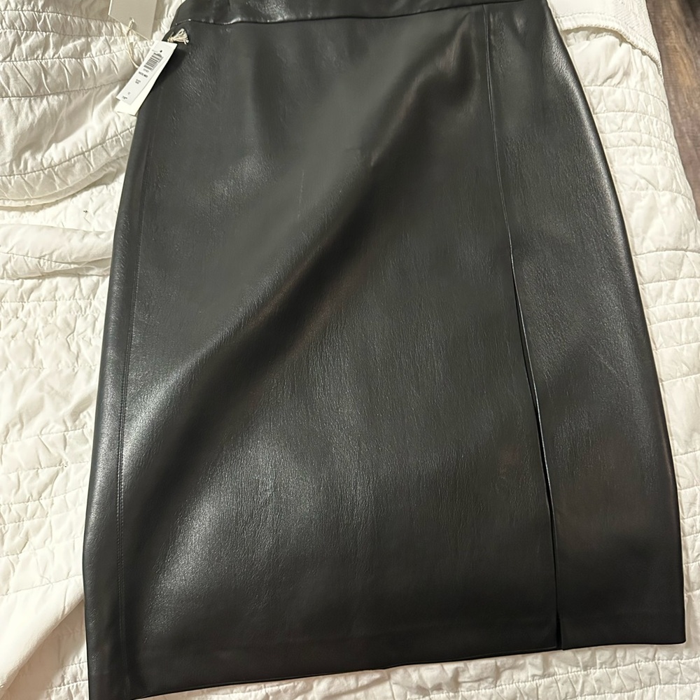 Elegant Black Leather Skirt
